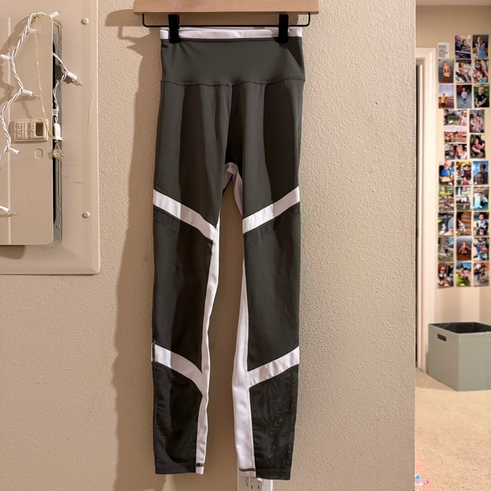 Allfenix Women's Green and White Leggings